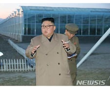 김정은, 금강산 찾아 "南 시설 싹 들어내고 우리식으로 건설해야"