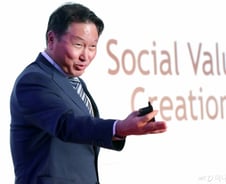 [단독]"3년내 다 없애라"는 최태원…우버.구글 하청업체 전락할라 절박감