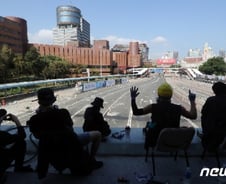 [르포]24주째 시위 홍콩 청년들 "열심히 일해도 미래가 없어요" 