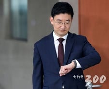 [야시시(野視視)]'父子 8선' 김세연, 의원직 던진다는데…