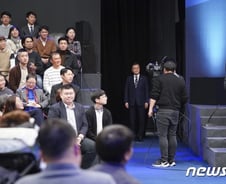 '文 국민과의 대화'에 정의당 "권위주의 대통령이라면 상상도 힘든 소통"