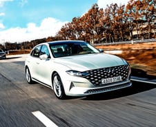 "작정하고 만들었네"…더 뉴 그랜저 탄 40세 기자의 감탄