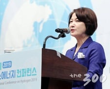 '추다르크' 추미애…5선의원-당대표-장관까지?