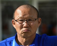 박항서 감독의 사모곡 "어머니께 금메달 바치고 싶다" 