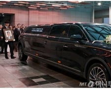 "존경하고 사랑했던 큰 별"…故구자경 LG 명예회장 영면