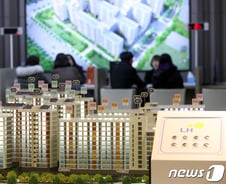 "집 줄테니 아이 낳으세요" 신혼희망타운 등 6.7만 가구 공급