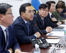 與 을지로委 "배달의민족 기업결합시 90% 독과점"…공정위 압박