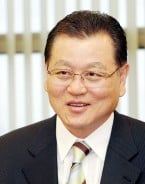 1년 안돼 평가차익 500억…한진 사태에 몸값 오른 권홍사 