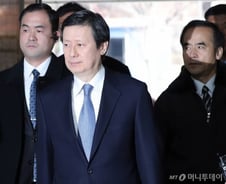 신동주 "아버님 별세 소식 전한다"