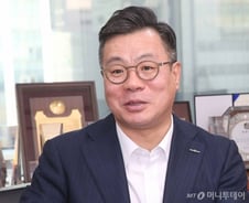 사원에서 대표까지 27년간 외길 걸은 '정통 IB맨'