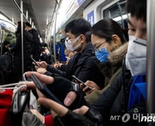 뒤늦게 틀어막는 中, 우한·황강·어저우 이어 자금성도 폐쇄