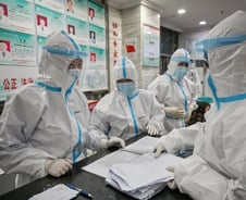 中 당국 "우한폐렴 확진자 2744명…하루새 사망자 24명"