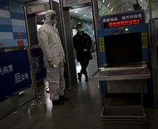 "'우한 폐렴' 못잡으면 中 6% 성장률 어렵다"