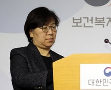 "우한폐렴 경로는 비말, 공기 전파는 불확실"