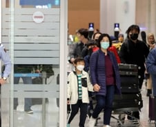 "우한폐렴 감염 우려" 귀국 교민, 격리수용 사상초유(종합)