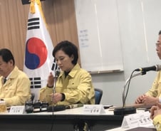 '신종코로나'에 대학 새터 취소되나…유은혜 "단체행사 자제 요청"