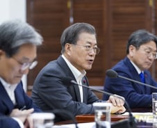 文 "신종 코로나 국민불안 최소화, 내각 비상한 대응해야"