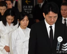 주총 두 달 앞두고…조현아·강성부·반도건설 손 잡았다