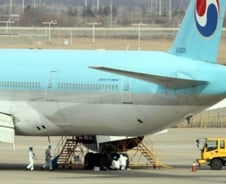 비행기에서 옮았나?…7·8번 확진자, 귀국 때 나란히 앉아