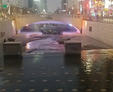 '신종코로나' 복병만난 한국경제…도심·아동매장 '한산'