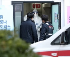 [속보]'신종 코로나' 17번 환자 싱가포르서 감염  