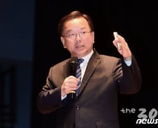 [단독]김부겸 TK 선거 맡는다...한달 전 이낙연과 식사