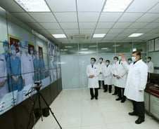 중국 신종 코로나 사망자 97명↑, 1113명으로 늘어