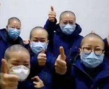우한 가는 中 간호사들, 집단 삭발로 코로나 맞선다