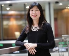 ESG 고평가 기업에게 투자도 몰린다