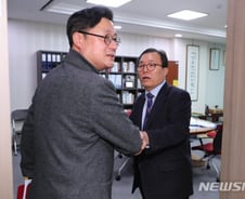 [단독]한국당 "선거구 통폐합 대상 1순위는 군포 갑·을…분구는 세종"