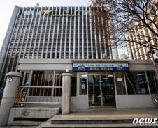 [단독]"성매매알선 같이하자" 범죄자에 동업 제안한 '경찰관'