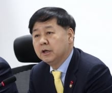 구윤철 차관 "코로나19 경제난…돈 팍팍 쓰는 공무원 면책"