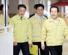 멈춰선 코로나19 확진…정부, 안심 않는 '3가지 이유'