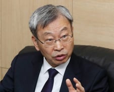 "타다, 불법 낙인은 새로운 사업 하지 말란 얘기"