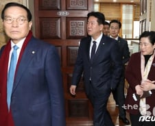 [단독]손학규, 3당 합당 보류에 집단 탈당 본격화
