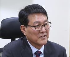 [단독]'현역 첫 컷오프' 신창현, 국회 온다…공식 입장 밝힐까