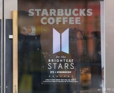 대구예배간 광주 신천지 확진자...부인 일하는 스타벅스 휴점 