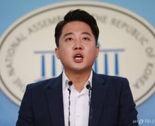 "도망다닐 수밖에"…'확진자별 동선공개' 중지해야 하는 이유