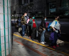 홍콩 확진자 4명↑…불당 감염 추정, 경로 추적 어려워