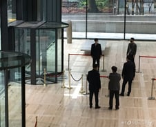 "광화문 셧다운이 더 무섭다"..자동문 수동으로 돌린 기업들