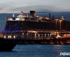 코로나 확진 152명 이탈리아 "카니발 단축·축구 취소"