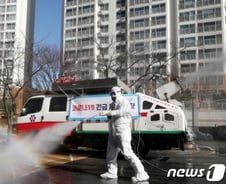 '코로나19' 막으려면…"창문 닫아라" vs "환기해라"