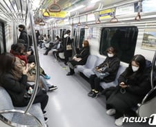 '코로나19 급증'에도 한국 극찬한 미국 전문가들, 이유는?