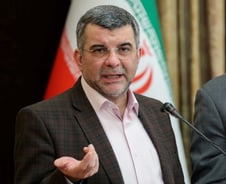 '기침하며 설명' 이란 보건차관, 다음날 코로나 확진