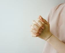 교회서 퍼지는 코로나, '통성기도' 때문이라는데…