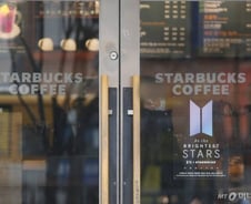 송파 5~9번 확진자 동선…스타벅스 가락시장역점·롯데월드 정류장 등