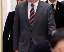 코로나 '인재', 文대통령 '사과'· 여야 대표 '정쟁중단' 바란다