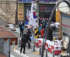 교회도, 절도, 성당도…주말 종교행사 대부분 안 열렸다