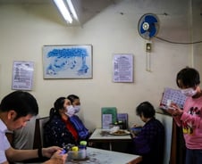 홍콩인, 코로나19에 외상 후 스트레스 장애 최고 