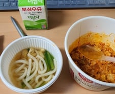 [팩트체크]'컵밥에 흰 우유' 어쩌다 대구 간호사 저녁이 됐나? 병원의 해명